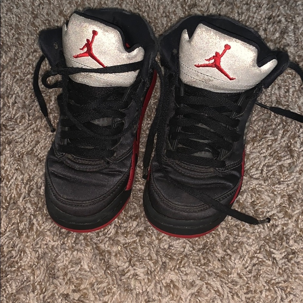 Preowned Retro 5s